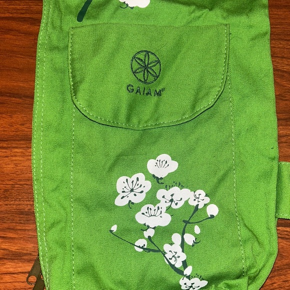 GAIAM Green Floral Yoga Mat Sling Bag Only - Picture 4 of 11
